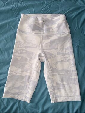 lululemon athletica White Camo Kids Bike Shorts